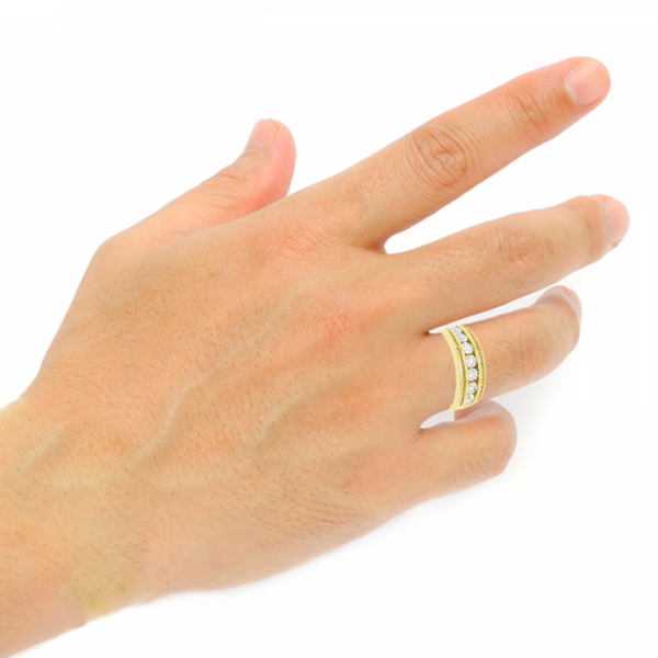 Diamond Ring 1.85 CTW Round Cut 10K Yellow Gold