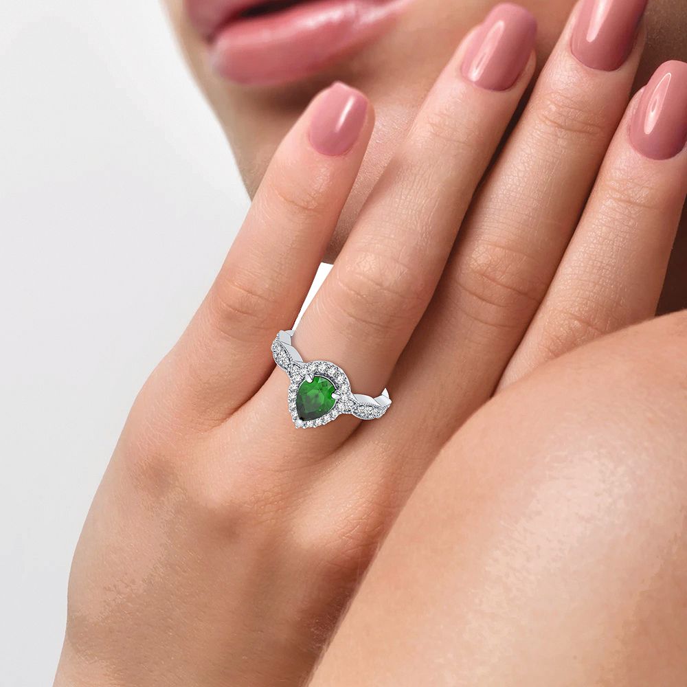 14K 0.28CT Diamond Ring Emerald